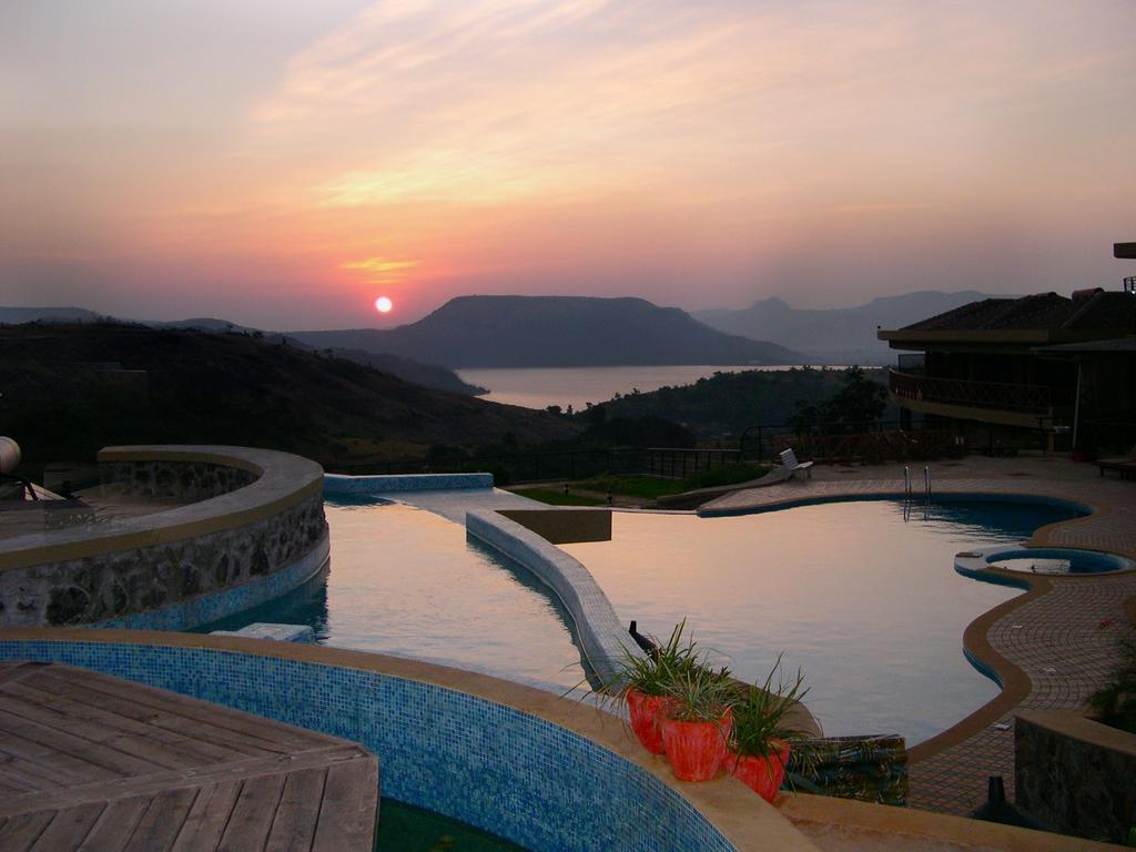 Upper Deck Resort - Stay And Relax At The Highest Peak Lonavala Exterior photo